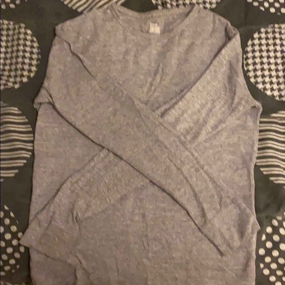 H&M Men’s Medium Gray Long Sleeve Sweater